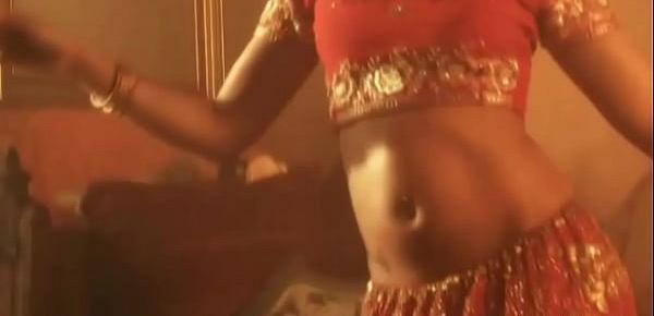  Erotic Belly Dancing With Brunette Beauty and arousement